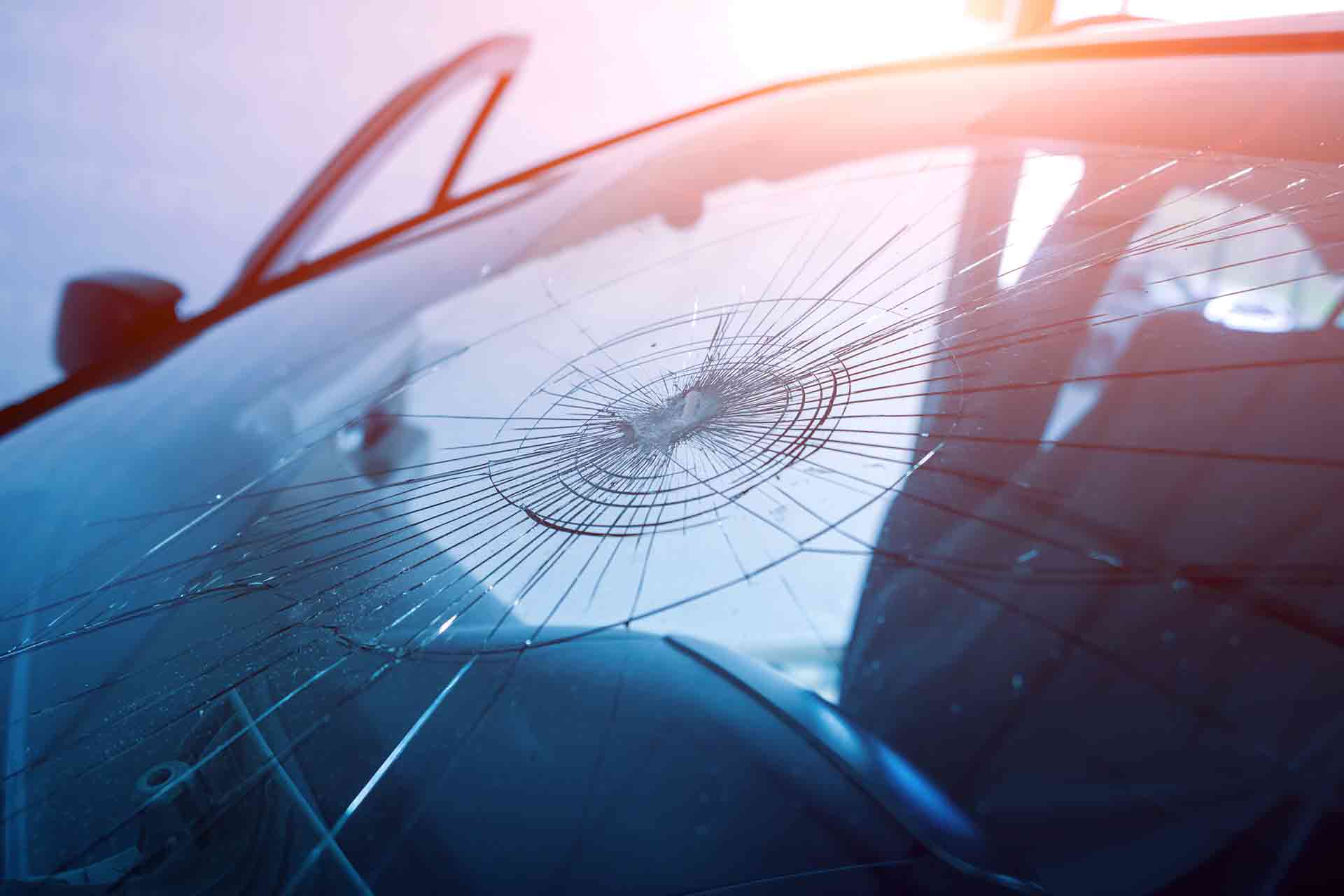 How much does it cost to replace a cracked windshield